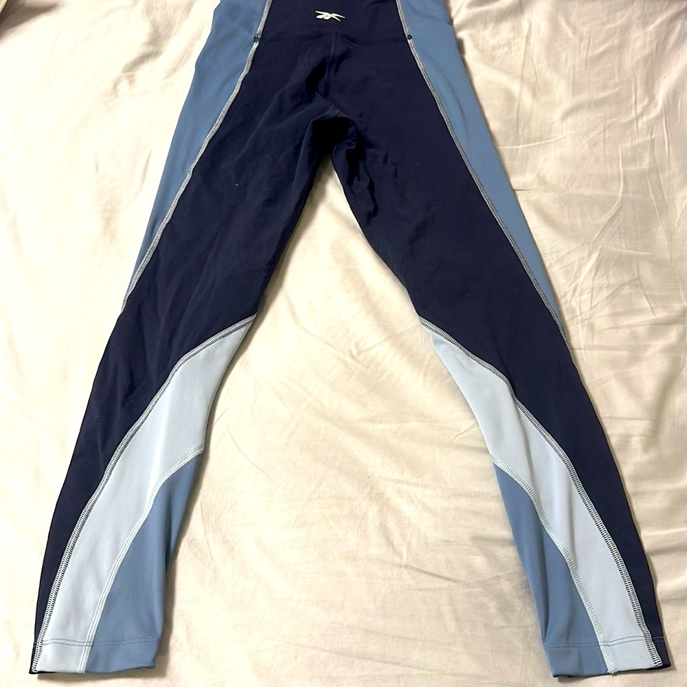 Brand new Reebok Navy and Light Blue Leggings size Small